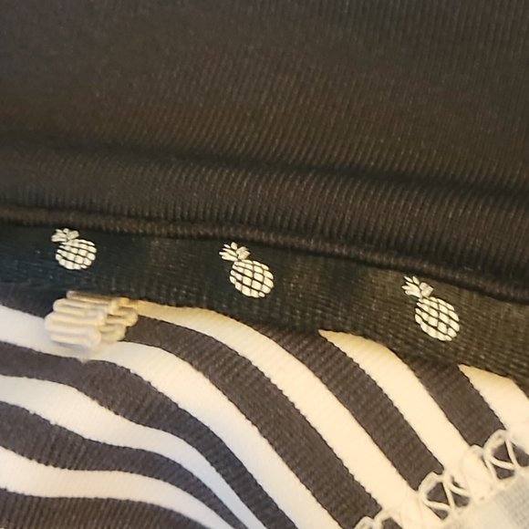 Tommy Bahama Island Zone Black Aubrey Stripe 1/2 Zip Athletic Top - Picture 9 of 16